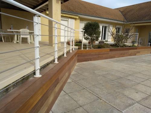 Habillage mur de clôture la Fouillouse