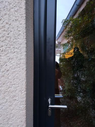 porte dentree chenereilleS 20220307 1891317109