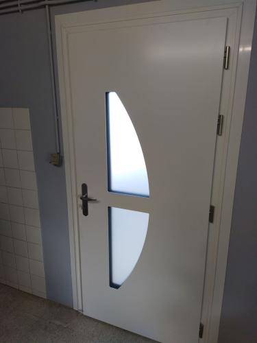 porte dentree montbriSon 20220307 1349472627