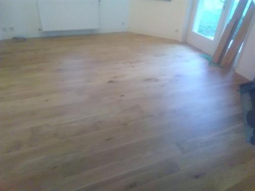 menuiSerie interieur parquet 20200415 2098019996