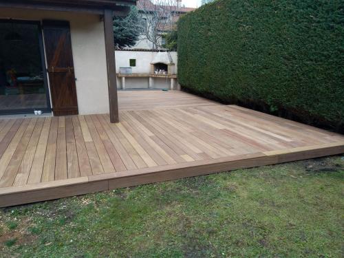 terraSe Saint-prieSt-en-jarez 20220307 1573189334