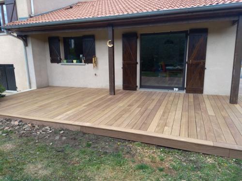 terraSe Saint-prieSt-en-jarez 20220307 1733434463