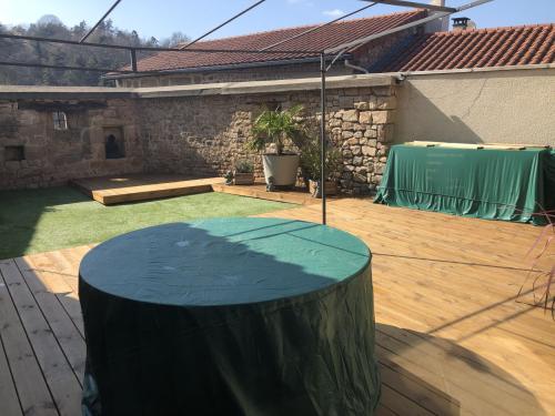 terraSe boiS chantier lefevre a perigneux 20200415 1181048101