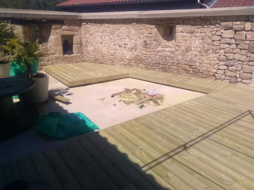 terraSe boiS chantier lefevre a perigneux 20200415 1756658250