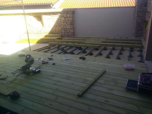 terraSe boiS chantier lefevre a perigneux 20200415 2045458703