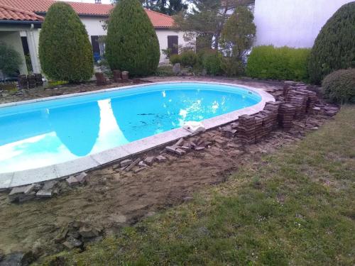 terraSe piScine et mixte chantier dechandon ecotay-moingt 20200415 1657002338