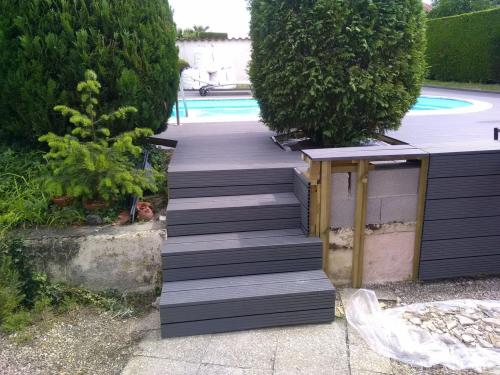 terraSe piScine et mixte chantier dechandon ecotay-moingt 20200415 1869172039