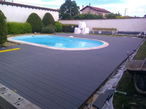 terraSe piScine et mixte chantier dechandon ecotay-moingt 20200415 1968796977