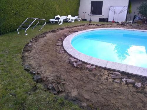 terraSe piScine et mixte chantier dechandon ecotay-moingt 20200415 2008398446